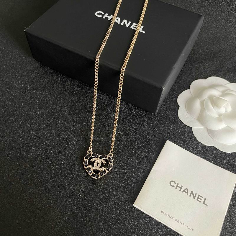 Chanel Necklace 03yxs370